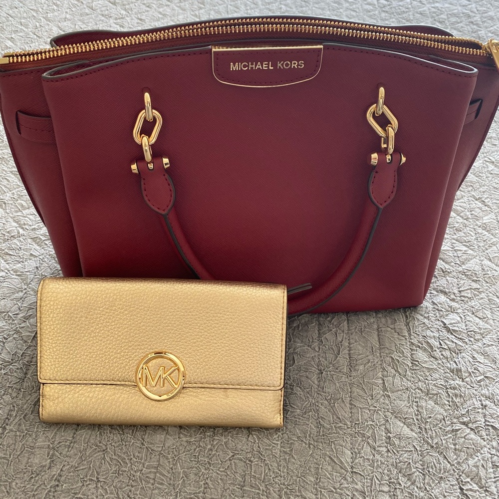 Michael Kors Leather Handbag + Matching MK Wallet